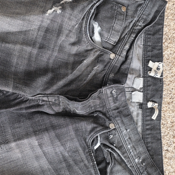 Men's Distressed JUICY COUTURE 31" Black Jeans - Picture 7 of 8